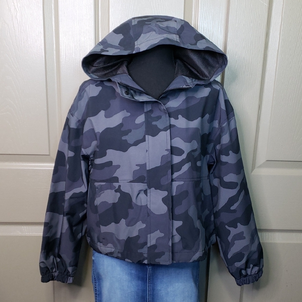 Old Navy Gray Camo Cropped Hooded Jacket Rain Coat Size Small